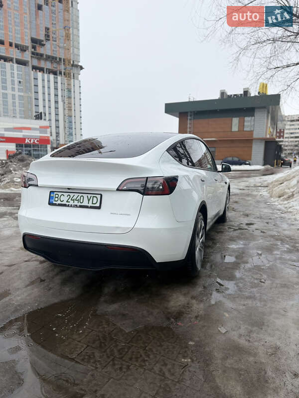 Внедорожник / Кроссовер Tesla Model Y 2023 в Львове фото 5 Внедорожник / Кроссовер Tesla Model Y 2023 в Львове