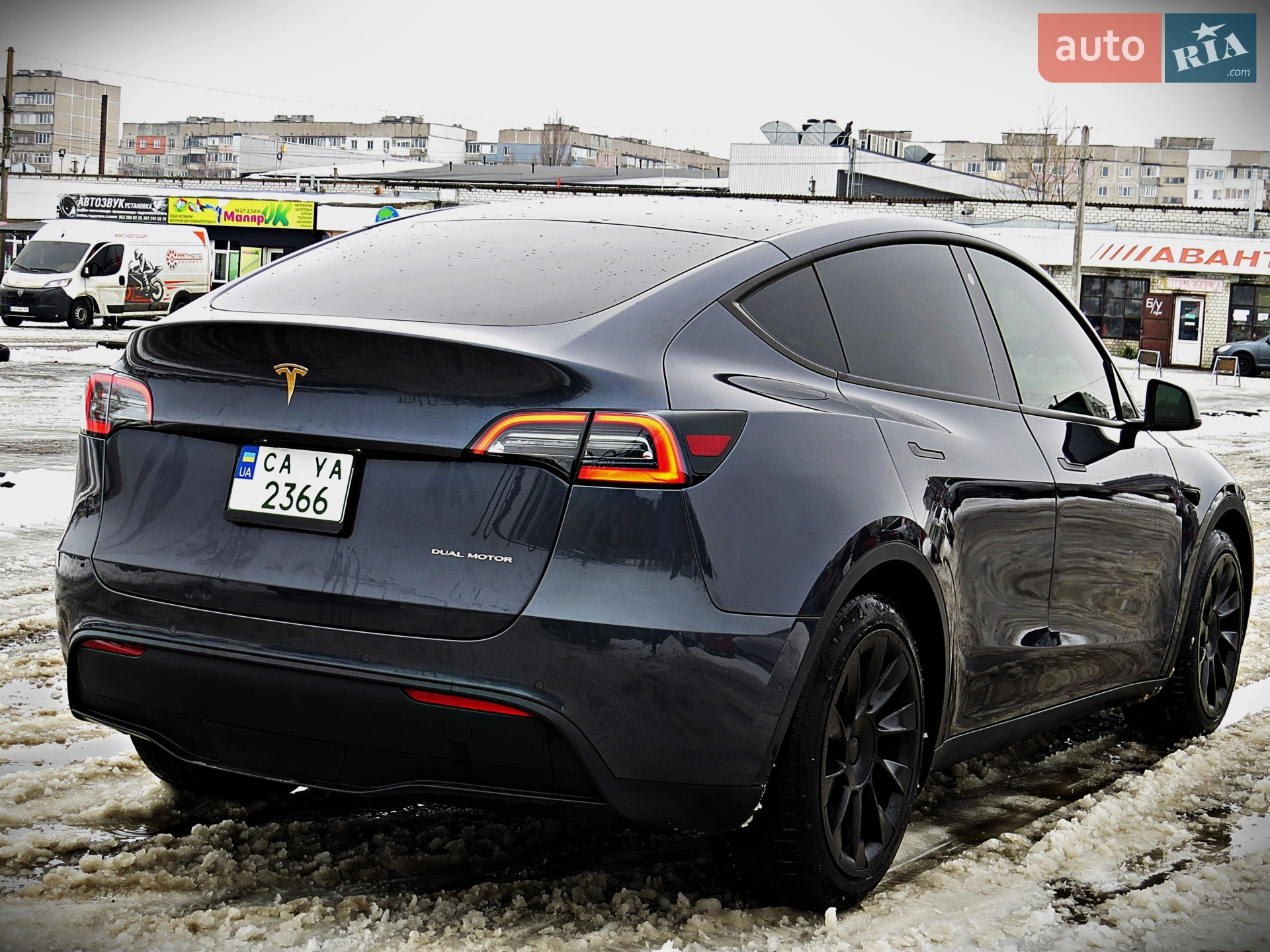 2022 Tesla Model Y - мініатюра 3