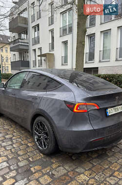 Внедорожник / Кроссовер Tesla Model Y 2022 в Ужгороде