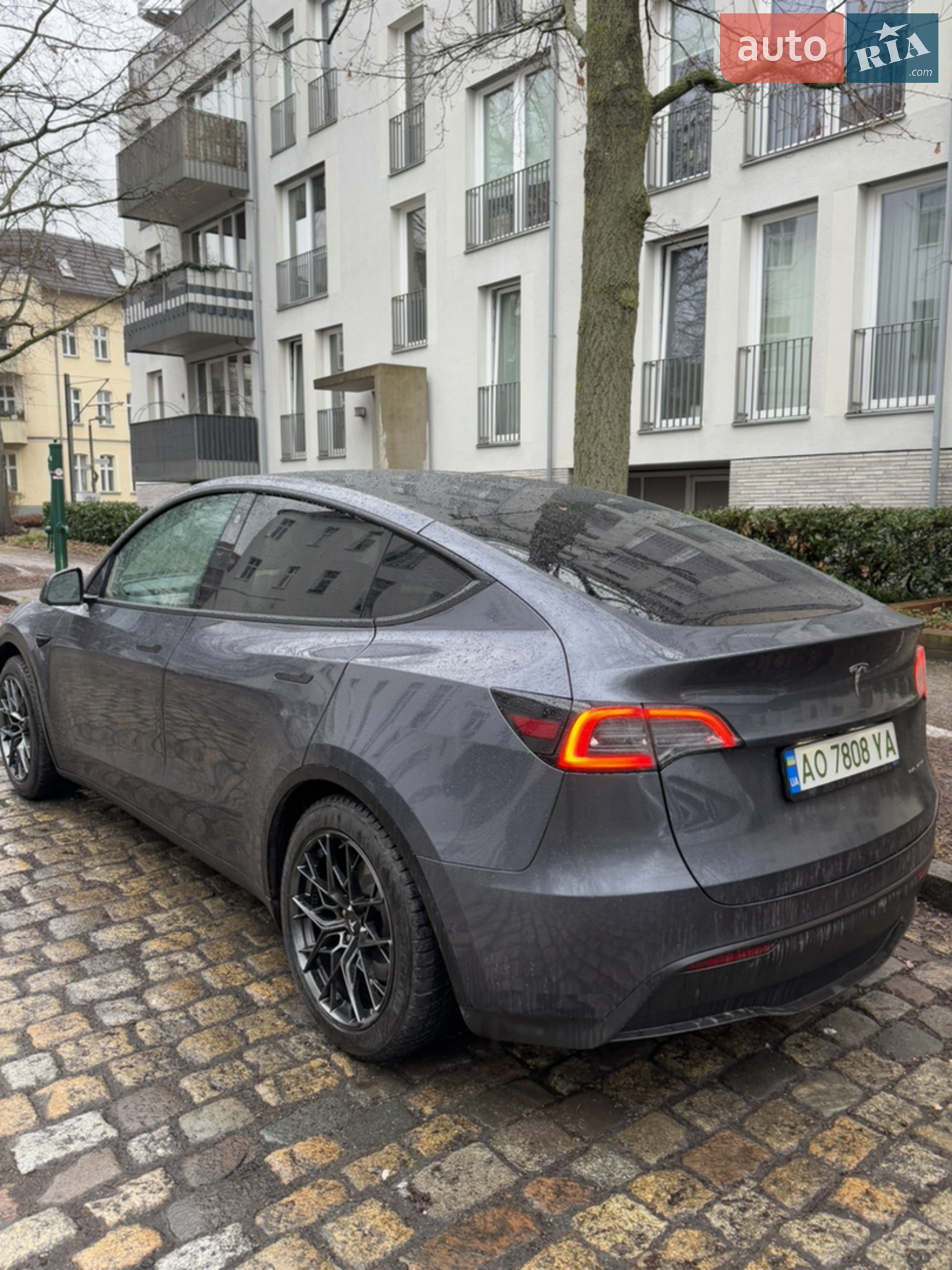 2022 Tesla Model Y - мініатюра 4