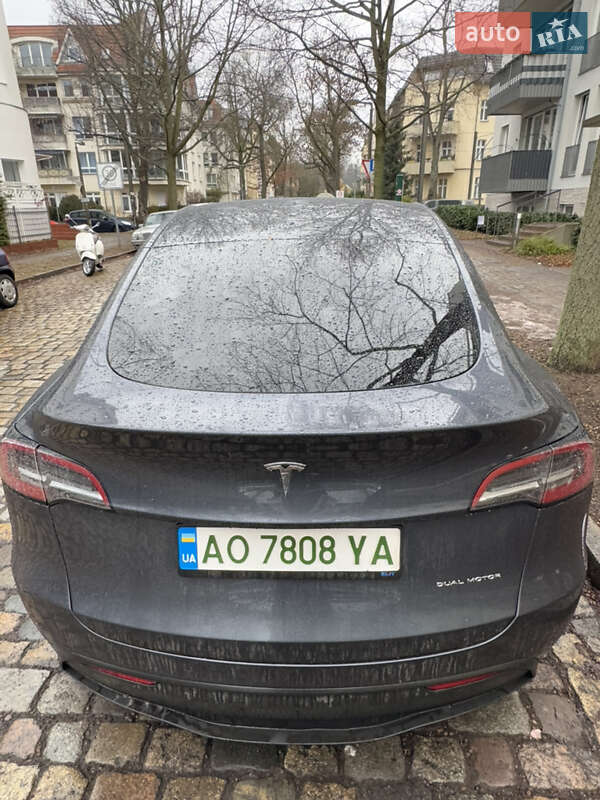 Внедорожник / Кроссовер Tesla Model Y 2022 в Ужгороде