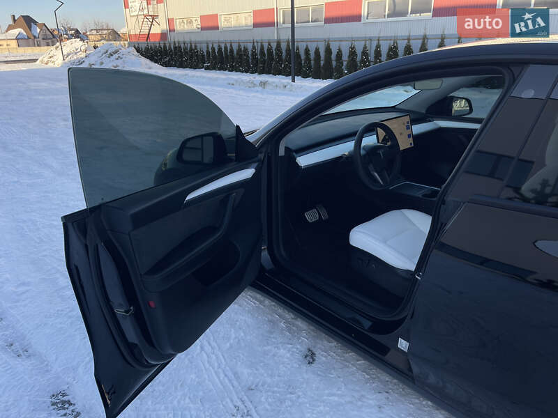 Позашляховик / Кросовер Tesla Model Y 2022 в Луцьку