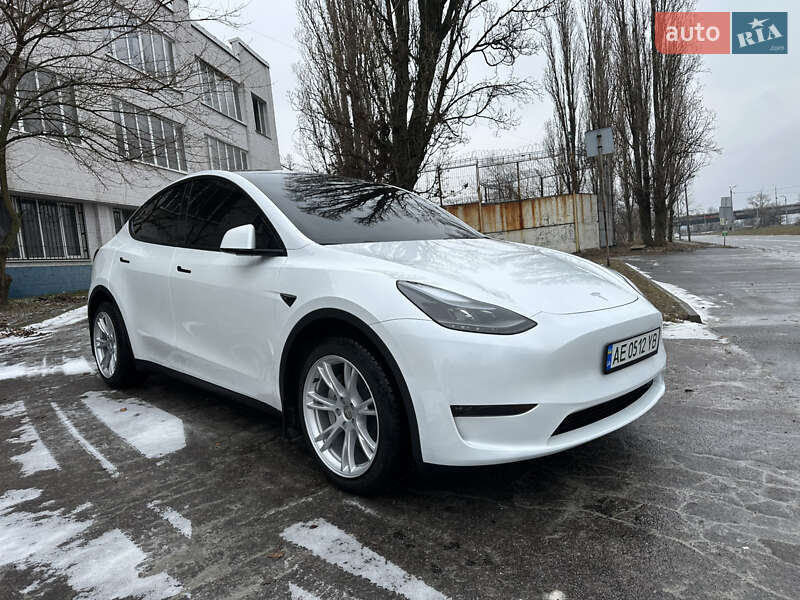 Внедорожник / Кроссовер Tesla Model Y 2023 в Днепре