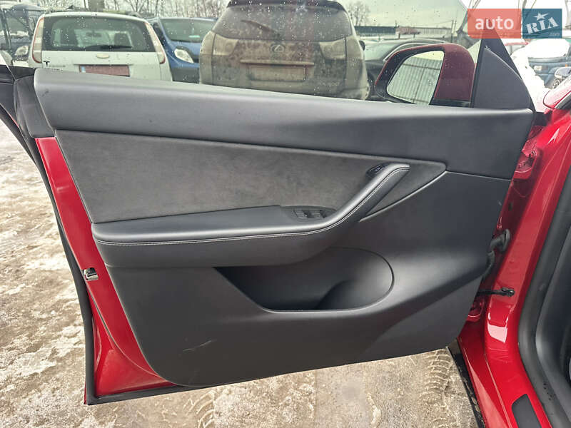 Позашляховик / Кросовер Tesla Model Y 2022 в Хмельницькому