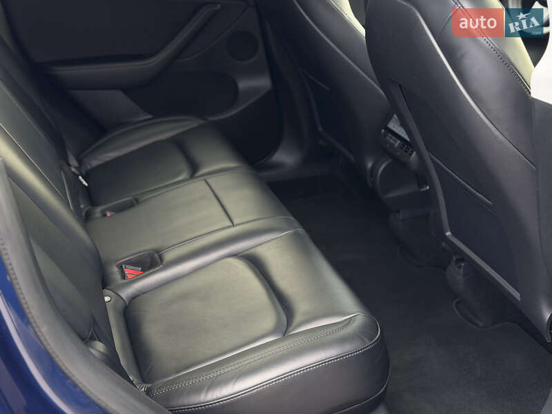 Внедорожник / Кроссовер Tesla Model Y 2021 в Дрогобыче