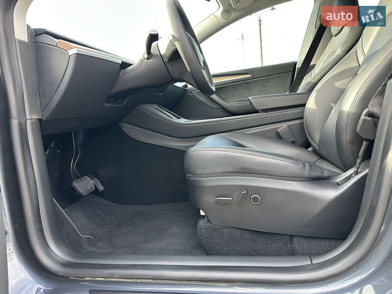 Позашляховик / Кросовер Tesla Model Y 2023 в Івано-Франківську фото 29 Позашляховик / Кросовер Tesla Model Y 2023 в Івано-Франківську