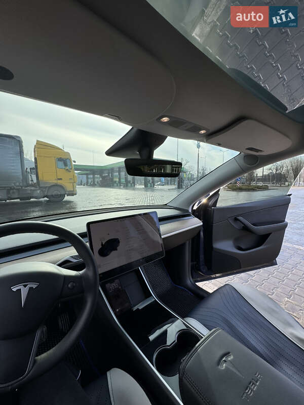 Позашляховик / Кросовер Tesla Model Y 2020 в Кременчуці фото 30 Позашляховик / Кросовер Tesla Model Y 2020 в Кременчуці