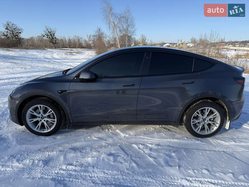 Позашляховик / Кросовер Tesla Model Y 2023 в Харкові фото 8 Позашляховик / Кросовер Tesla Model Y 2023 в Харкові