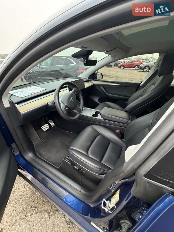 Позашляховик / Кросовер Tesla Model Y 2023 в Києві фото 9 Позашляховик / Кросовер Tesla Model Y 2023 в Києві