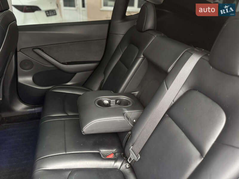 Позашляховик / Кросовер Tesla Model Y 2020 в Луцьку фото 37 Позашляховик / Кросовер Tesla Model Y 2020 в Луцьку