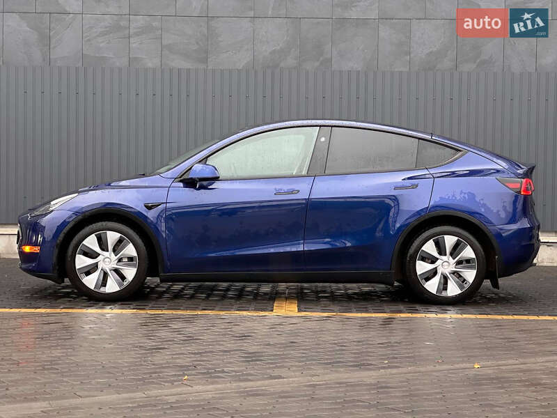 Позашляховик / Кросовер Tesla Model Y 2023 в Києві фото 15 Позашляховик / Кросовер Tesla Model Y 2023 в Києві