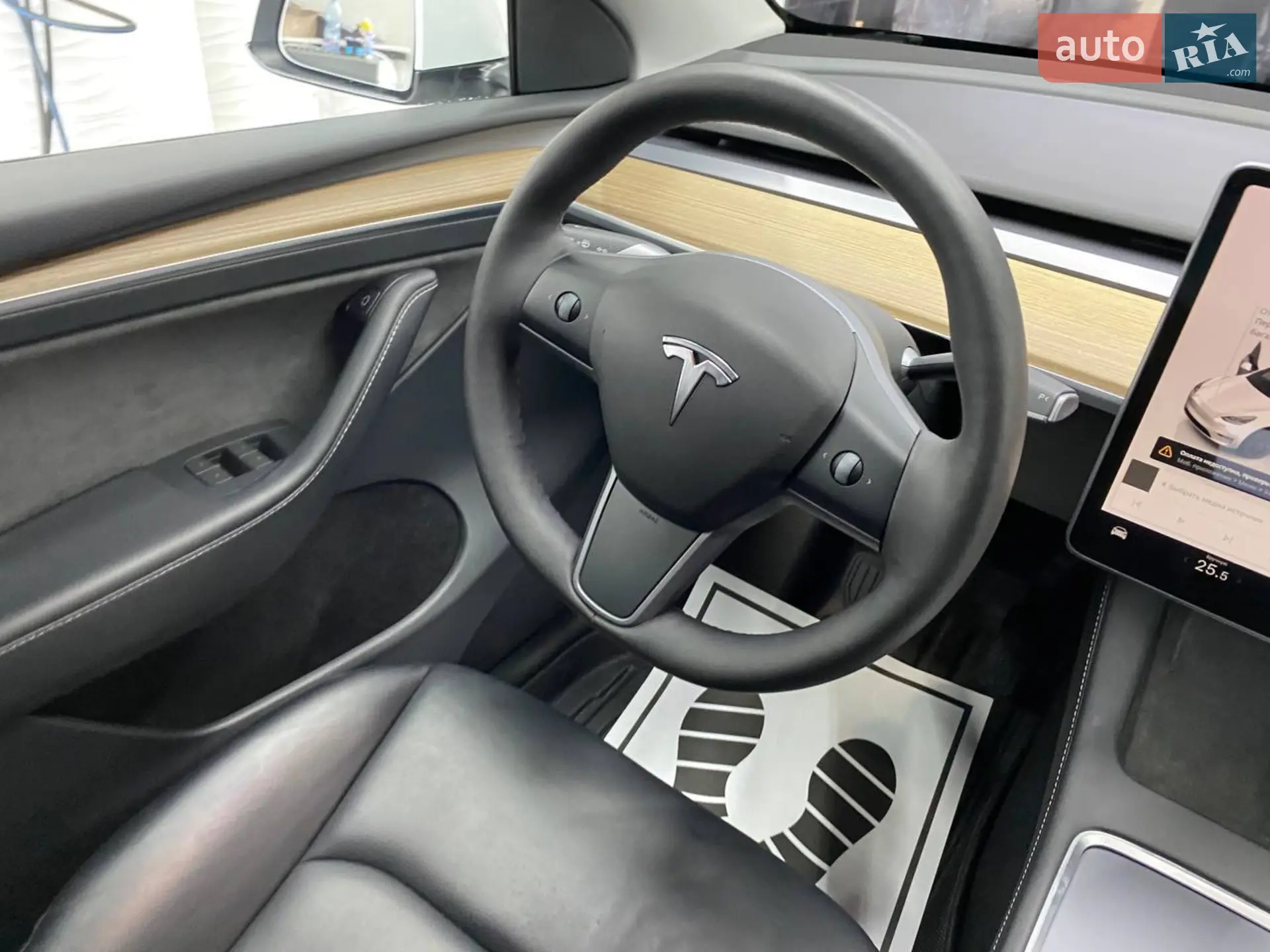 2023 Tesla Model Y - мініатюра 12