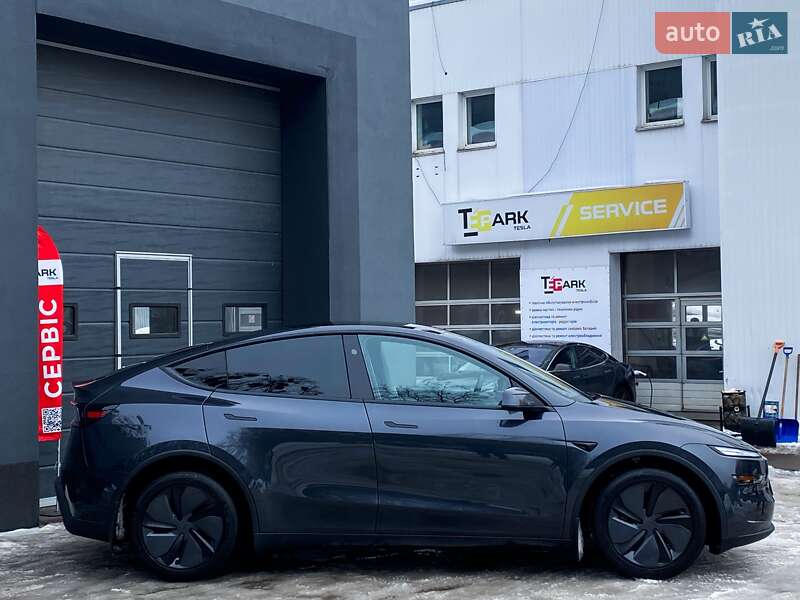 Внедорожник / Кроссовер Tesla Model Y 2025 в Киеве фото 11 Внедорожник / Кроссовер Tesla Model Y 2025 в Киеве