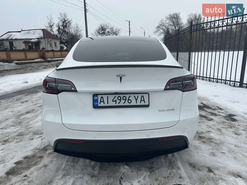 Внедорожник / Кроссовер Tesla Model Y 2021 в Ирпене
