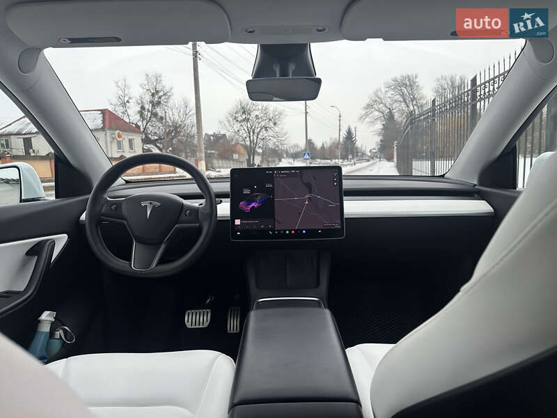 Внедорожник / Кроссовер Tesla Model Y 2021 в Ирпене