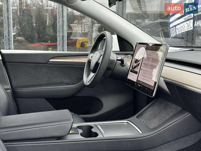 Позашляховик / Кросовер Tesla Model Y 2024 в Львові