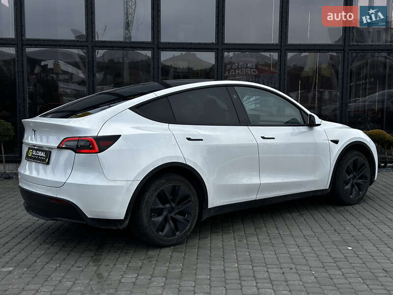 Позашляховик / Кросовер Tesla Model Y 2024 в Львові