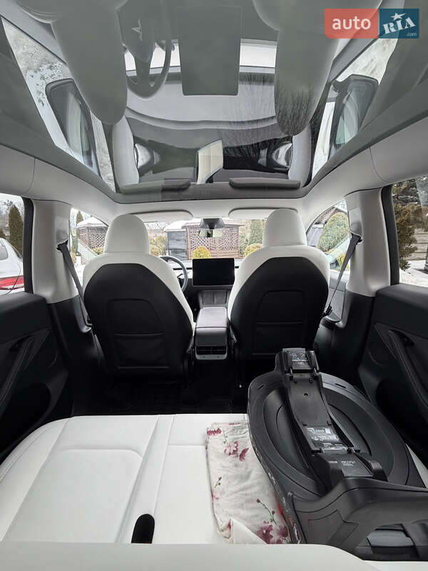 Позашляховик / Кросовер Tesla Model Y 2023 в Львові