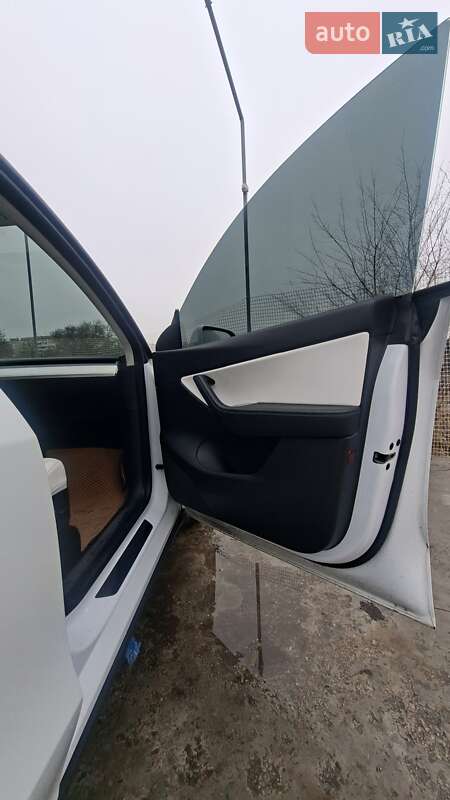 Внедорожник / Кроссовер Tesla Model Y 2021 в Запорожье фото 12 Внедорожник / Кроссовер Tesla Model Y 2021 в Запорожье