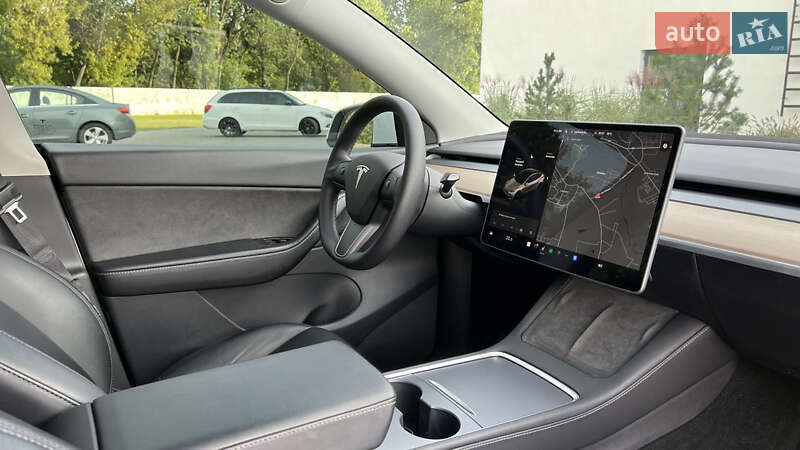 Позашляховик / Кросовер Tesla Model Y 2021 в Луцьку