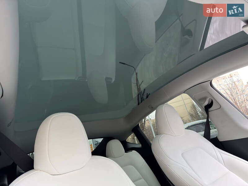 Внедорожник / Кроссовер Tesla Model Y 2023 в Виннице