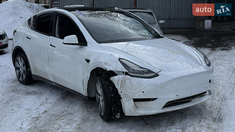 Позашляховик / Кросовер Tesla Model Y 2022 в Львові