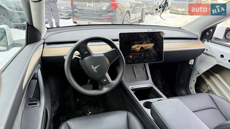 Позашляховик / Кросовер Tesla Model Y 2022 в Львові
