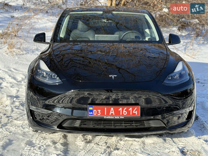 Позашляховик / Кросовер Tesla Model Y 2023 в Києві фото 5 Позашляховик / Кросовер Tesla Model Y 2023 в Києві