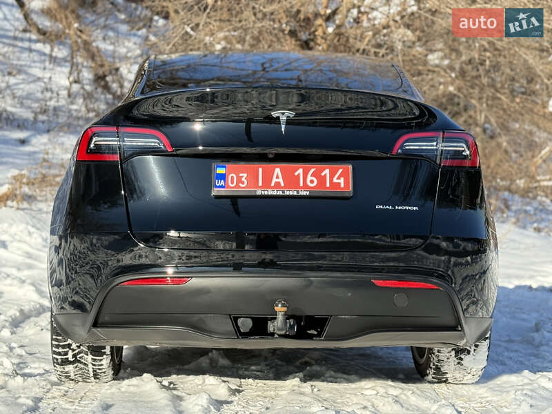 Позашляховик / Кросовер Tesla Model Y 2023 в Києві фото 20 Позашляховик / Кросовер Tesla Model Y 2023 в Києві