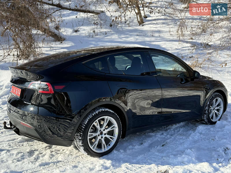 Позашляховик / Кросовер Tesla Model Y 2023 в Києві фото 16 Позашляховик / Кросовер Tesla Model Y 2023 в Києві