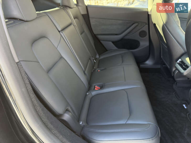 Позашляховик / Кросовер Tesla Model Y 2023 в Києві фото 29 Позашляховик / Кросовер Tesla Model Y 2023 в Києві