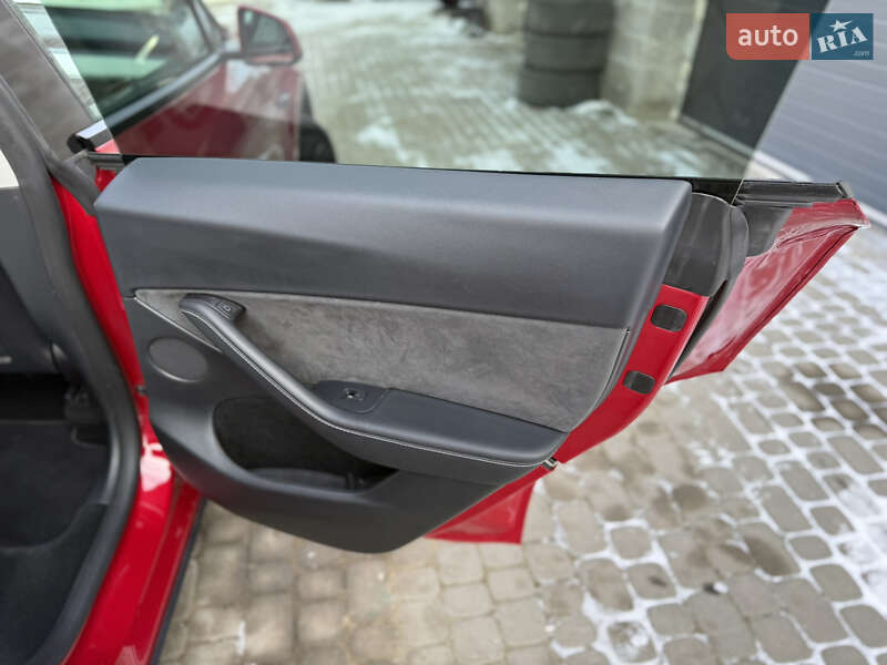 Позашляховик / Кросовер Tesla Model Y 2023 в Львові фото 12 Позашляховик / Кросовер Tesla Model Y 2023 в Львові