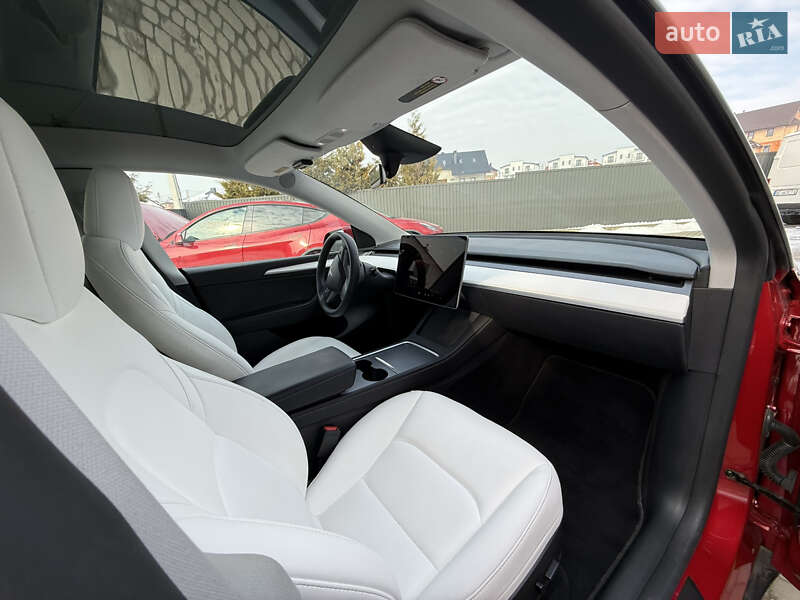 Позашляховик / Кросовер Tesla Model Y 2023 в Львові фото 17 Позашляховик / Кросовер Tesla Model Y 2023 в Львові