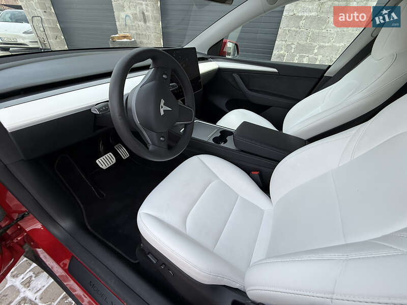 Позашляховик / Кросовер Tesla Model Y 2023 в Львові фото 20 Позашляховик / Кросовер Tesla Model Y 2023 в Львові