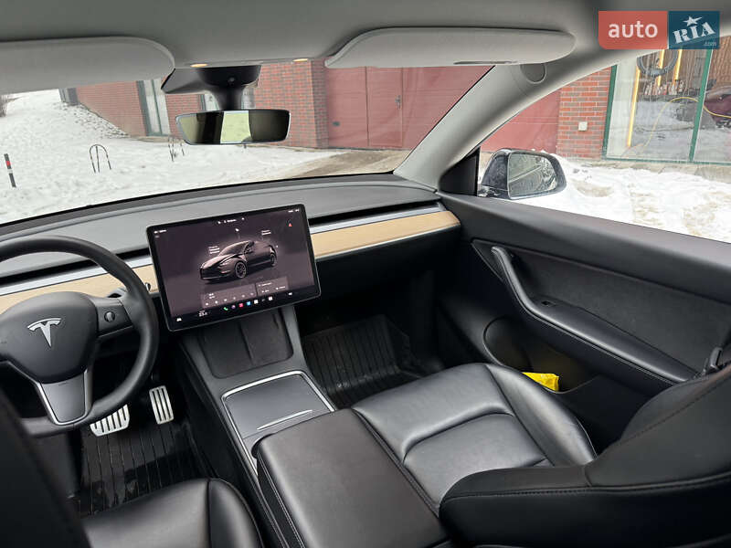 Позашляховик / Кросовер Tesla Model Y 2022 в Львові