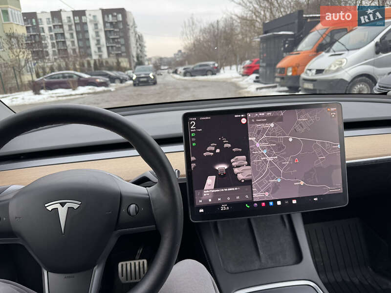 Позашляховик / Кросовер Tesla Model Y 2022 в Львові