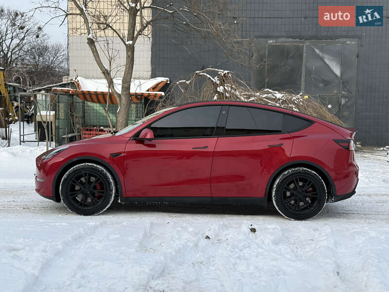 Позашляховик / Кросовер Tesla Model Y 2021 в Києві фото 2 Позашляховик / Кросовер Tesla Model Y 2021 в Києві