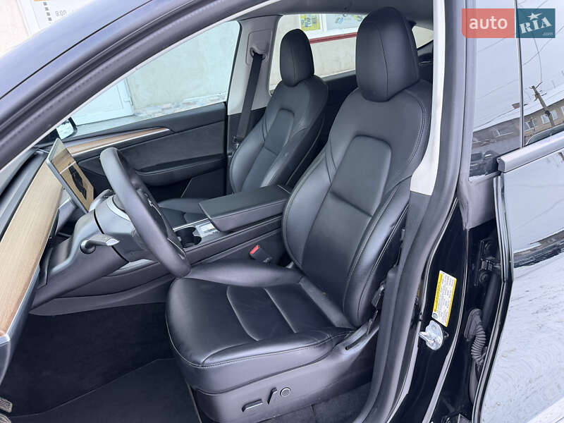 Внедорожник / Кроссовер Tesla Model Y 2022 в Луцке