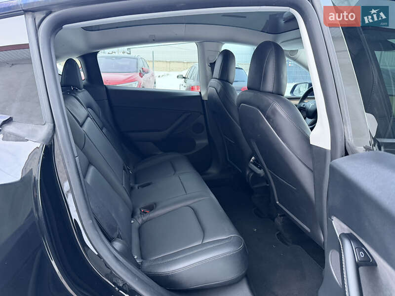 Внедорожник / Кроссовер Tesla Model Y 2022 в Луцке