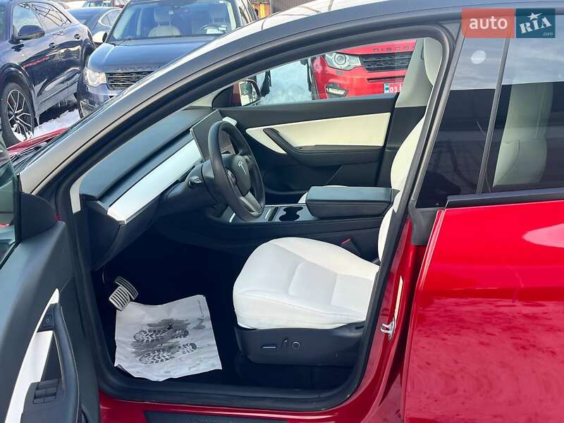 Позашляховик / Кросовер Tesla Model Y 2022 в Луцьку фото 11 Позашляховик / Кросовер Tesla Model Y 2022 в Луцьку