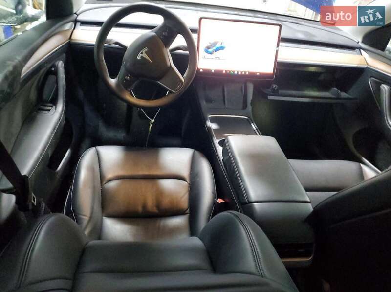 Внедорожник / Кроссовер Tesla Model Y 2023 в Львове