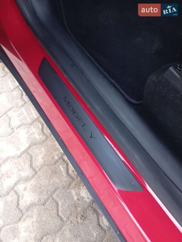 Позашляховик / Кросовер Tesla Model Y 2022 в Яворові