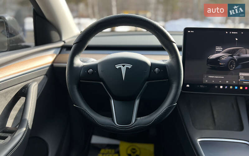 Позашляховик / Кросовер Tesla Model Y 2024 в Львові