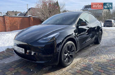 Позашляховик / Кросовер Tesla Model Y 2024 в Івано-Франківську