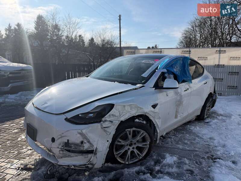Tesla Model Y 2022 Tesla Model Y 2022