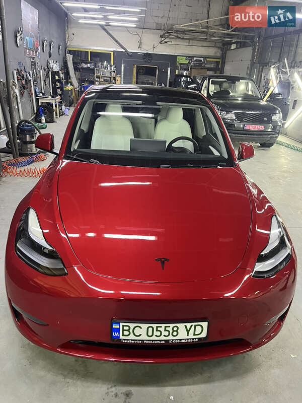 Позашляховик / Кросовер Tesla Model Y 2023 в Львові