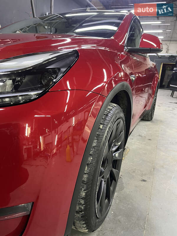 Позашляховик / Кросовер Tesla Model Y 2023 в Львові