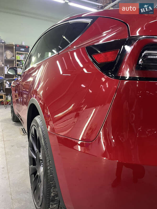 Позашляховик / Кросовер Tesla Model Y 2023 в Львові
