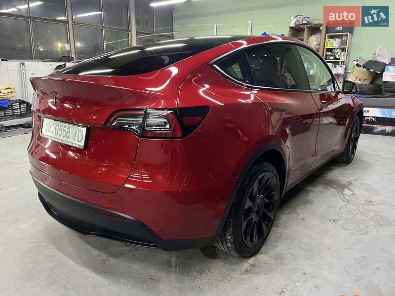 Позашляховик / Кросовер Tesla Model Y 2023 в Львові