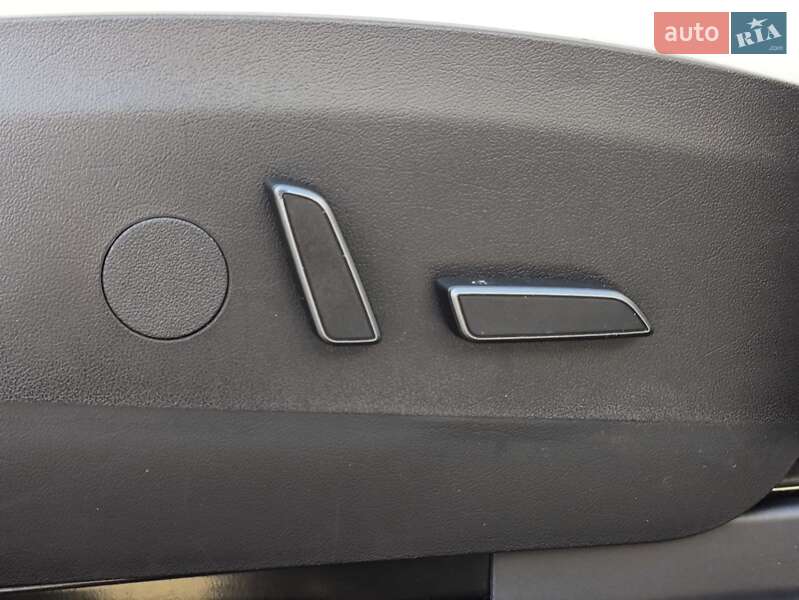 Внедорожник / Кроссовер Tesla Model Y 2022 в Киеве фото 27 Внедорожник / Кроссовер Tesla Model Y 2022 в Киеве